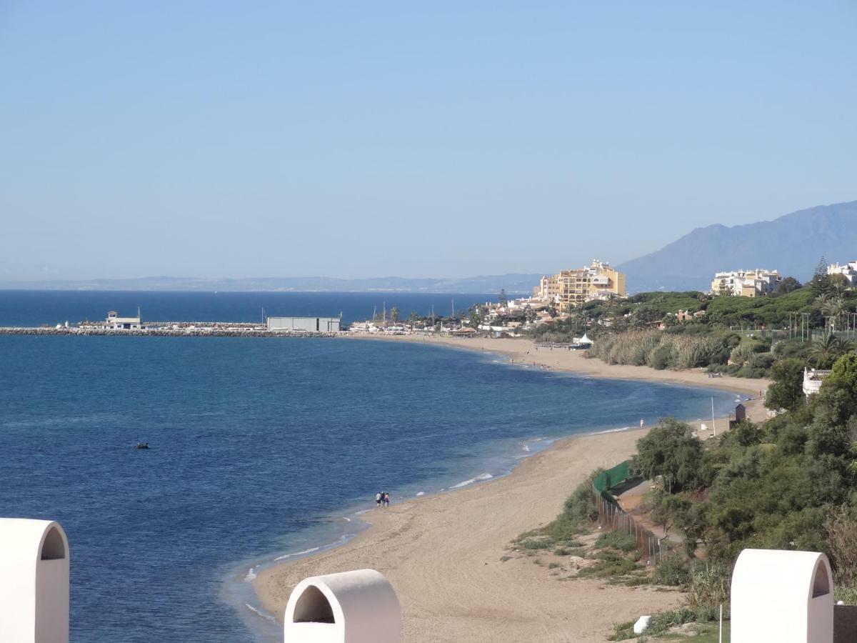 Beachfront Penthouse Apartment With Large Terrace And Breathtaking Sea Views Close To Marbella Spain Sitio de Calahonda 외부 사진