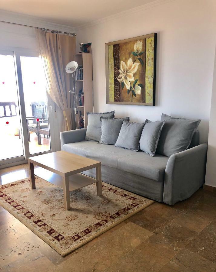 Beachfront Penthouse Apartment With Large Terrace And Breathtaking Sea Views Close To Marbella Spain Sitio de Calahonda 외부 사진